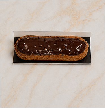 Éclair au chocolat noir